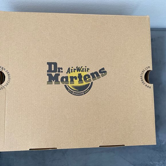 Dr Martens Crazy Horse Chelsea Boot - Brand New - Picture 5 of 5